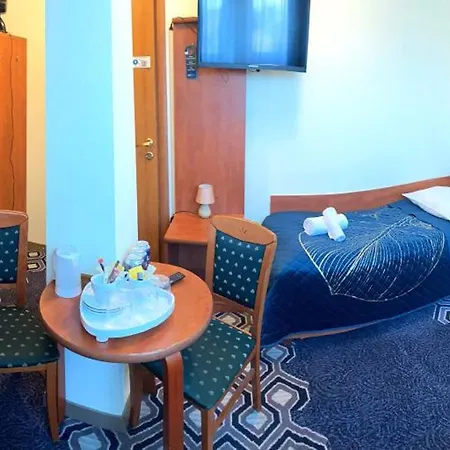 Vistula Hotell 3*
